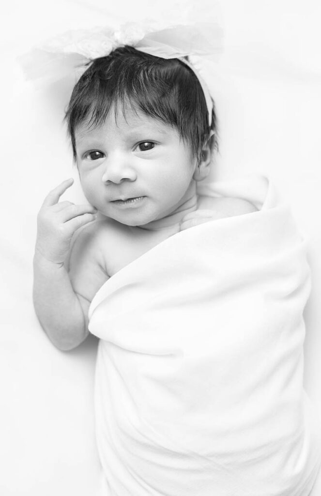 kids-photography-monochrome-priyanka-tamakhuwala-photography-gurgaon-photographer-monochrome